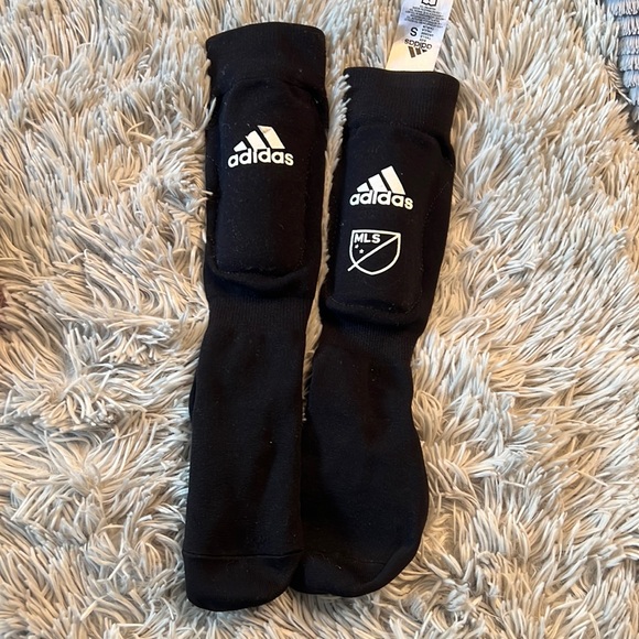 adidas Other - Toddler small shin guards